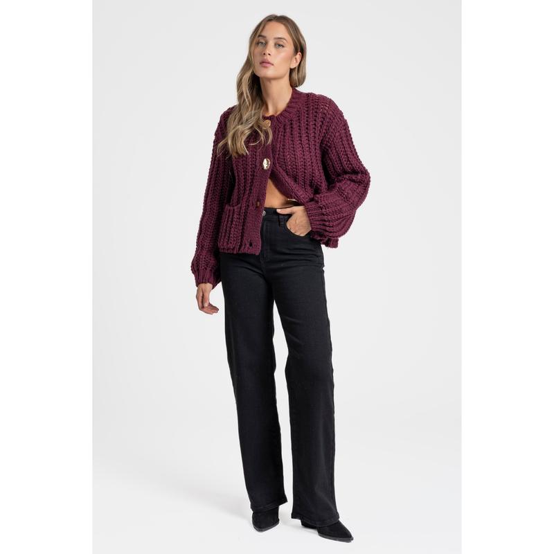 ARMONIAS Jeans Miss Plus, Jean Curvy pour Femme Grande Taille, Wide Leg Coupe Droite et Taille Haute, Denim Ultra Extensible, Modèle Long, Cinq Poches et Fermeture Zippée, Style Décontracté et Urbain.